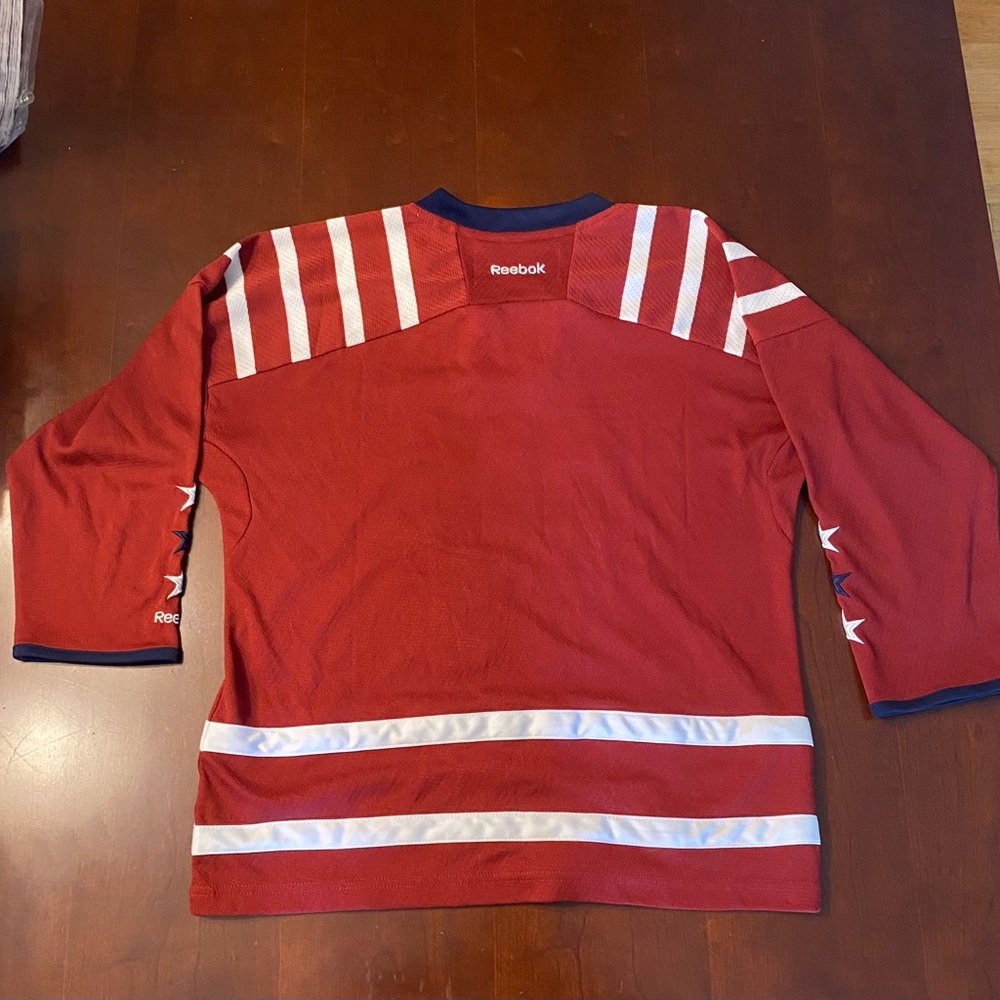 2015 Washington Capitals Winter Classic Jersey Size Youth L/XL - Picture 2 of 5